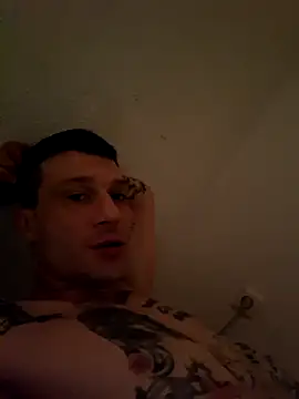 Snapshot of Sarahot2239 chatting on October 31, 3:18 am Sarahot2239 online show from October 31, 3:18 am