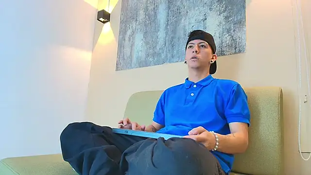 Snapshot of NOHA_CRAYG chatting on November 4, 1:43 pm NOHA CRAYG online show from November 4, 1:43 pm