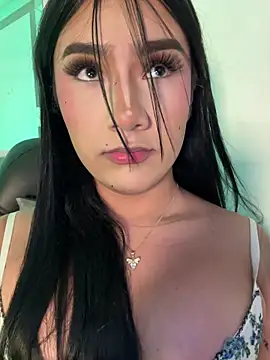 Snapshot of Vale_prado chatting on May 1, 6:12 pm Vale prado online show from May 1, 6:12 pm