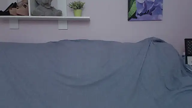 Little Milf 5 online show from April 10, 11:04 am