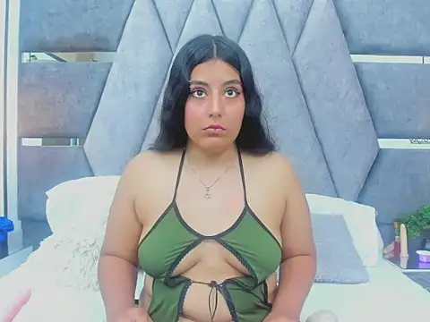 charlotte chapman online show from November 7, 3:01 pm