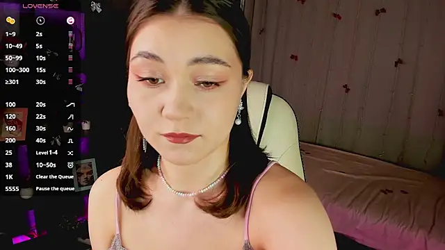 MistyLovia online show from April 2, 9:29 am