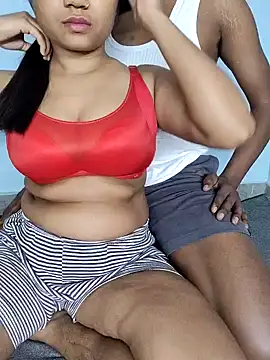 Snapshot of Cuty_Pussy1 chatting on April 7, 11:32 am Cuty Pussy1 online show from April 7, 11:32 am