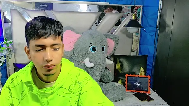 darwinandbrayann online show from December 21, 4:08 am