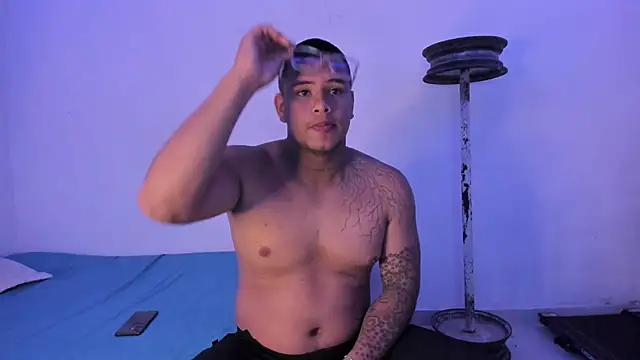 LucassFoster online show from November 5, 1:55 pm