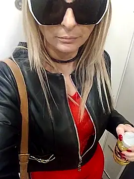 fragoli online show from November 5, 9:31 am