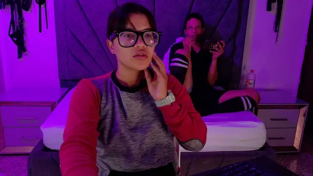 Snapshot of DamianandEva chatting on April 2, 1:09 pm DamianandEva online show from April 2, 1:09 pm