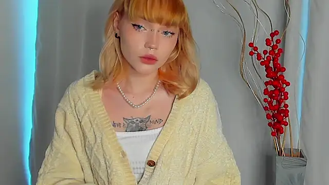 Snapshot of RussellGeffert chatting on November 1, 7:54 am RussellGeffert online show from November 1, 7:54 am