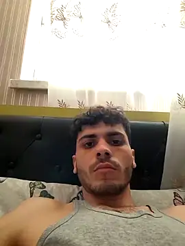 Snapshot of ZAminn6789 chatting on February 20, 10:05 am ZAminn6789 online show from February 20, 10:05 am