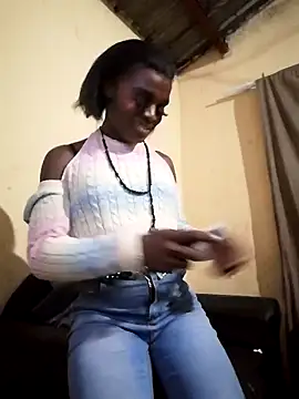 Snapshot of Lucile_Carrie chatting on March 7, 12:51 am Lucile Carrie online show from March 7, 12:51 am