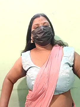 Snapshot of tamil_Nithya_J chatting on March 5, 9:05 am tamil Nithya J online show from March 5, 9:05 am