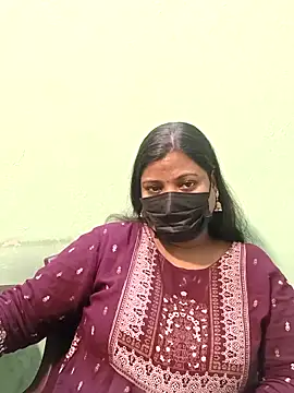 Snapshot of tamil_Nithya_J chatting on March 10, 5:18 pm tamil Nithya J online show from March 10, 5:18 pm