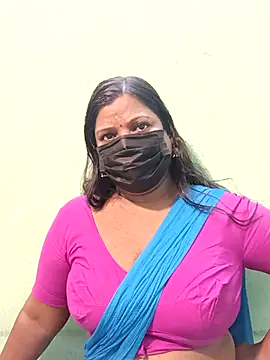 Snapshot of tamil_Nithya_J chatting on March 12, 11:05 am tamil Nithya J online show from March 12, 11:05 am