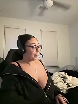 Snapshot of minha_baby chatting on March 7, 2:19 am minha baby online show from March 7, 2:19 am