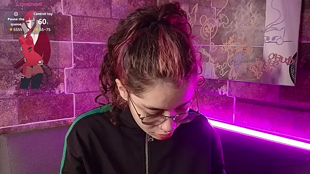 ravensinferno online show from November 26, 11:11 am