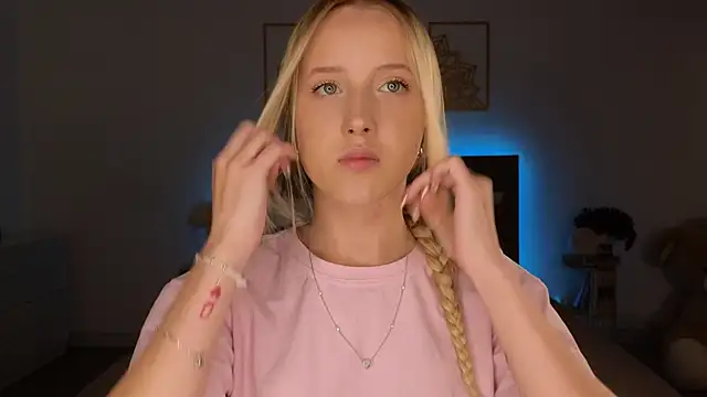 adele armass online show from March 24, 9:53 pm