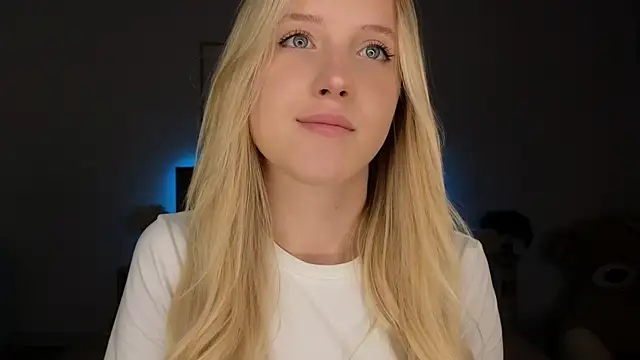 adele armass online show from March 29, 9:04 pm