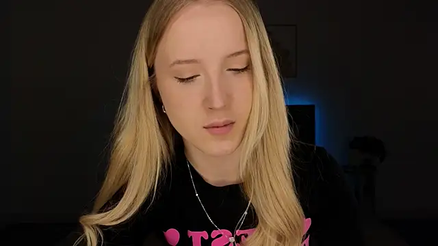 adele armass online show from May 1, 8:57 pm