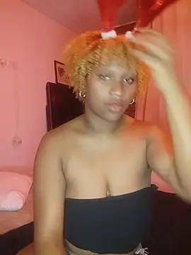 EvonyFoxxx online show from December 20, 12:07 am