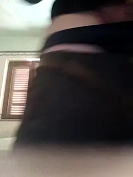 Snapshot of pino870 chatting on January 15, 2:32 pm pino870 online show from January 15, 2:32 pm