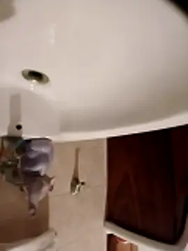 Snapshot of pino870 chatting on February 1, 1:26 am pino870 online show from February 1, 1:26 am