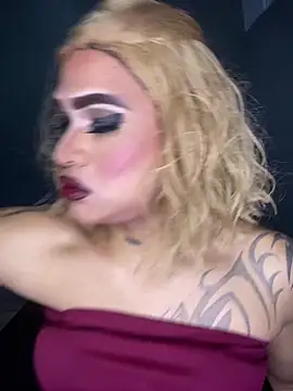 melani ferraraa  online show from May 12, 3:36 am