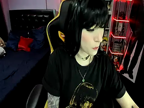 Yummy dark online show from October 30, 6:04 am