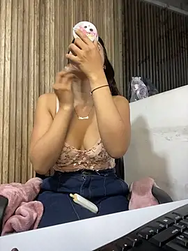 Valk submissive online show from March 7, 5:37 am