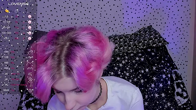 Angel Julles online show from March 1, 1:40 am