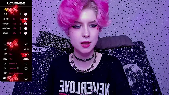 Snapshot of Angel_Julles chatting on April 5, 5:48 am Angel Julles online show from April 5, 5:48 am