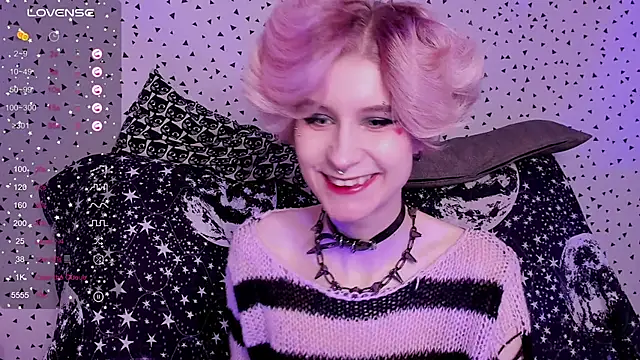 Snapshot of Angel_Julles chatting on May 24, 3:00 am Angel Julles online show from May 24, 3:00 am