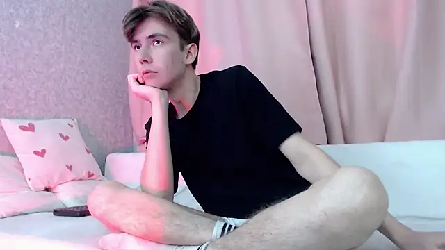 Harvey foster online show from December 15, 1:37 pm