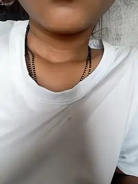 Snapshot of HOT_SANVI_25 chatting on November 1, 4:36 am HOT SANVI 25 online show from November 1, 4:36 am