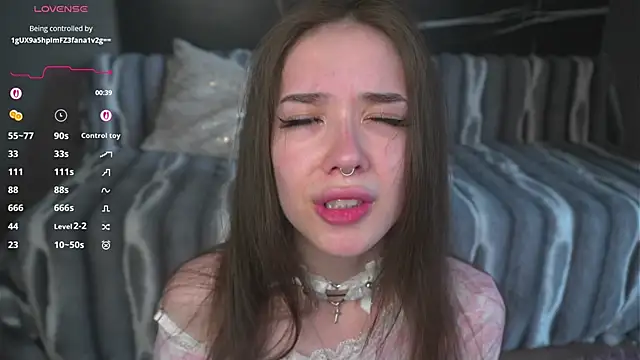 tinyanie online show from May 20, 3:18 pm