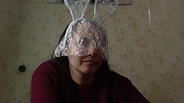 Snapshot of VoulezVous_Angel chatting on April 22, 1:23 pm VoulezVous Angel online show from April 22, 1:23 pm