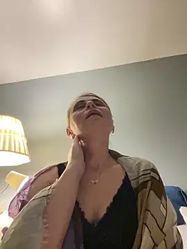 ToriLove777 online show from November 6, 6:47 am