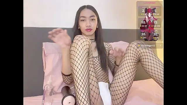 Snapshot of queensilver chatting on March 6, 9:11 pm queensilver online show from March 6, 9:11 pm