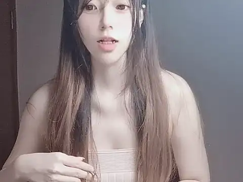 Snapshot of JuliaNoir chatting on November 7, 7:19 am JuliaNoir online show from November 7, 7:19 am