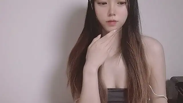 Snapshot of JuliaNoir chatting on January 12, 3:28 pm JuliaNoir online show from January 12, 3:28 pm