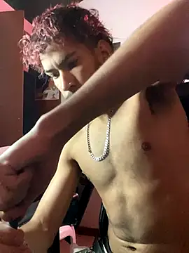 3v1l online show from November 12, 10:30 pm