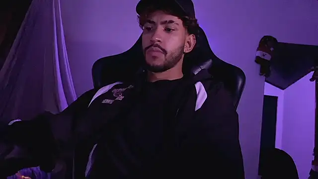 3v1l online show from November 23, 10:09 pm