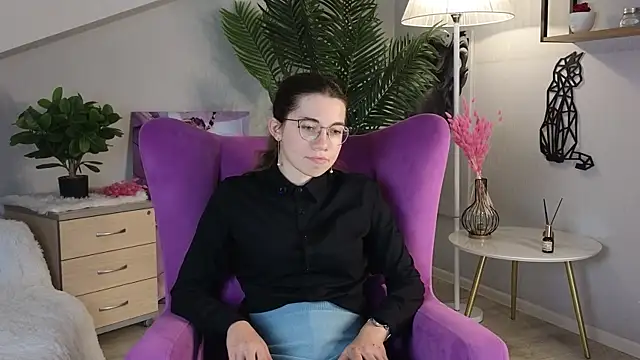 TalishaParadee online show from October 31, 11:55 am