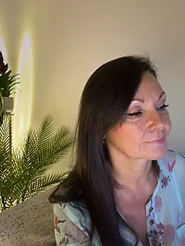 HotLdyllic online show from April 30, 4:13 pm