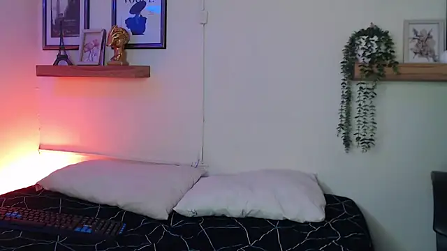 Madisonkay online show from May 8, 7:08 pm