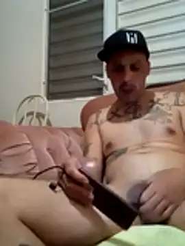 Snapshot of feoGG197 chatting on November 26, 12:55 am feoGG197 online show from November 26, 12:55 am