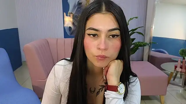 Snapshot of amy_lovelydoll chatting on April 5, 6:49 pm amy lovelydoll online show from April 5, 6:49 pm