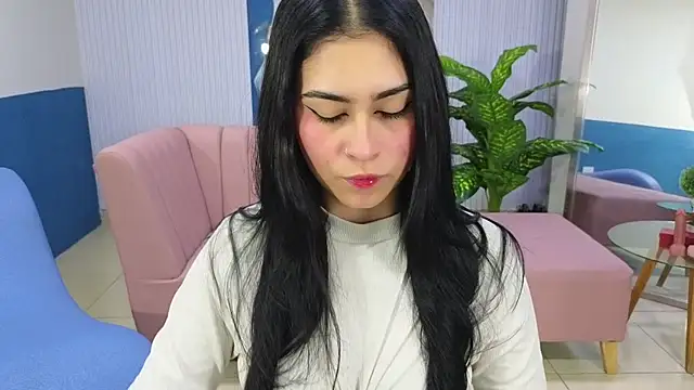 Snapshot of amy_lovelydoll chatting on April 20, 7:04 pm amy lovelydoll online show from April 20, 7:04 pm