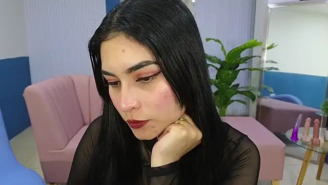 Snapshot of amy_lovelydoll chatting on May 4, 7:10 pm amy lovelydoll online show from May 4, 7:10 pm