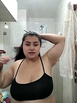 Snapshot of CurvyNoir chatting on November 18, 3:49 pm CurvyNoir online show from November 18, 3:49 pm