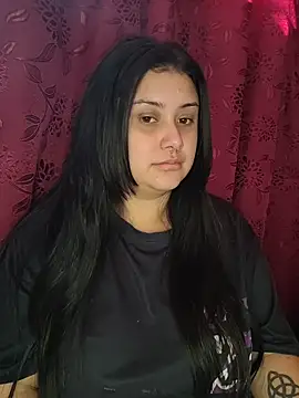 Snapshot of CurvyNoir chatting on December 16, 4:23 pm CurvyNoir online show from December 16, 4:23 pm